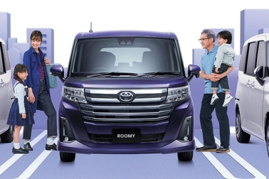【モデル入り素材】駐車場イメージ　カスタムG-T